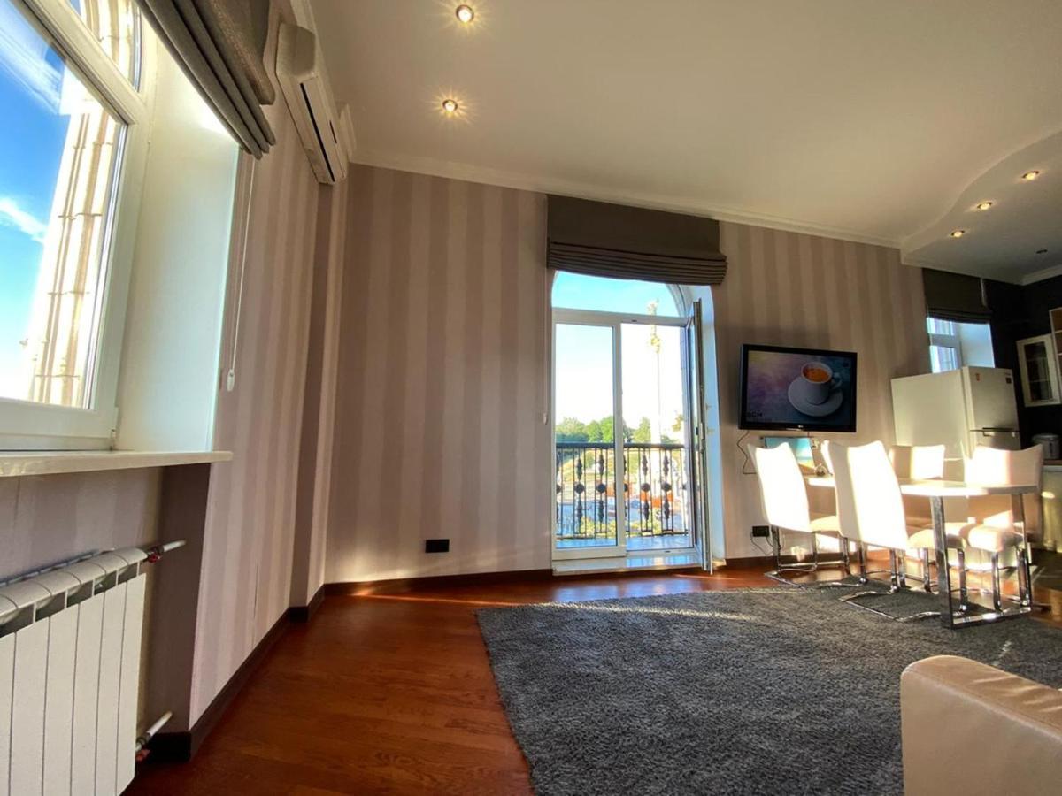 Apartamento Amazing View Of Independence Square Kiev Exterior foto